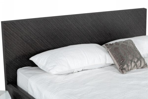 Modrest Gaige - Eastern King Modern Grey Elm Bed - Image 5