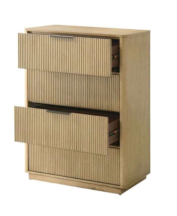 Nova Domus Santa Monica - Modern Natural Oak Chest - Image 4