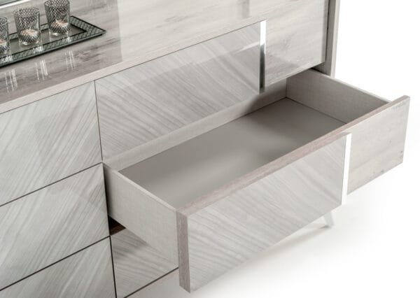 Nova Domus Alexa Italian Modern Grey Dresser - Image 4