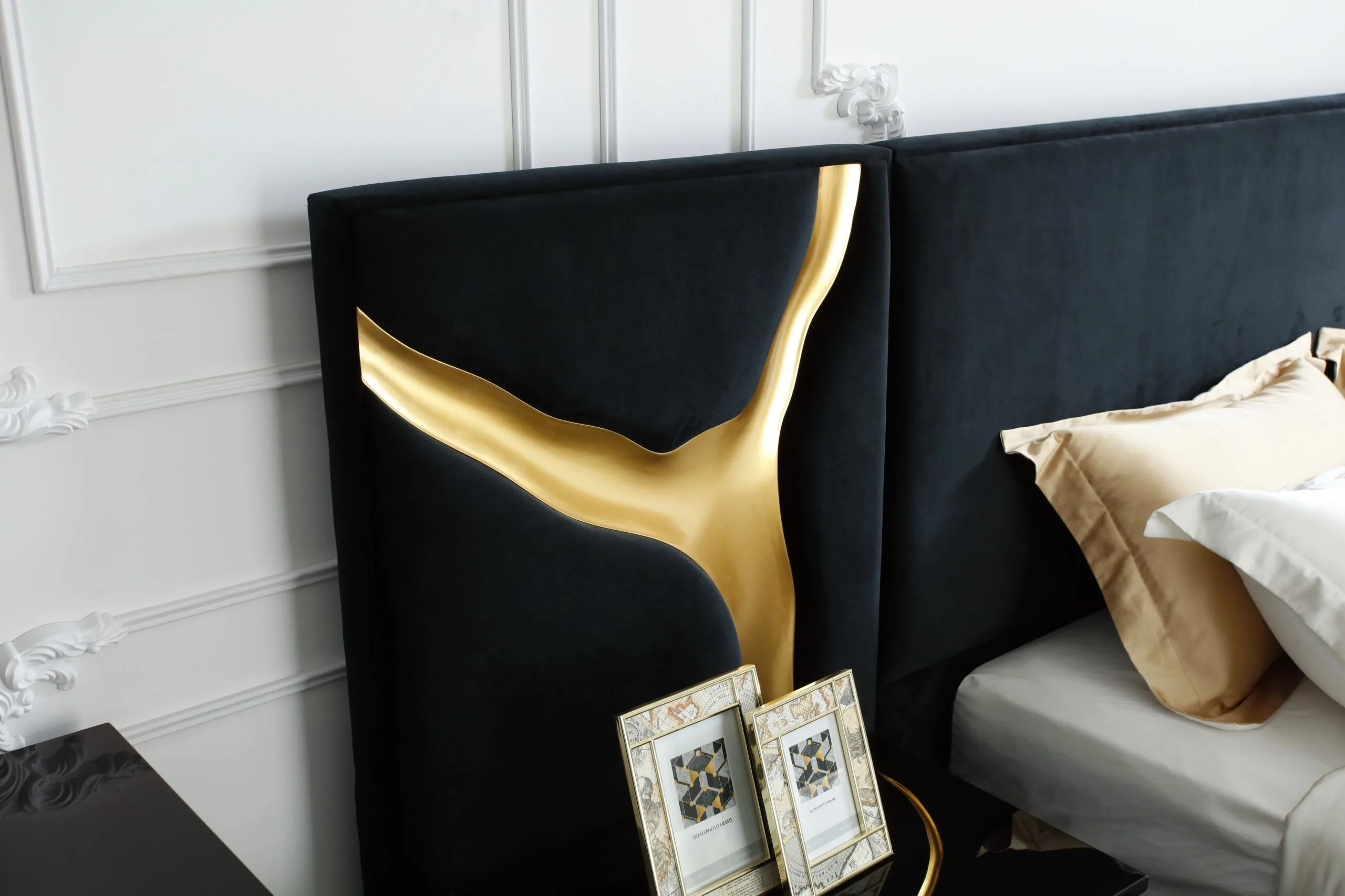 Modrest Aspen - California King Modern Black + Gold Bed + Nightstands - Image 3