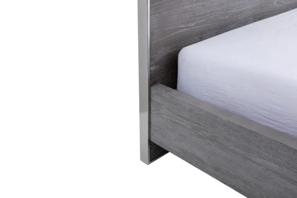 Queen Modrest Charlene Modern Grey Elm & Stainless Steel Bed - Image 3