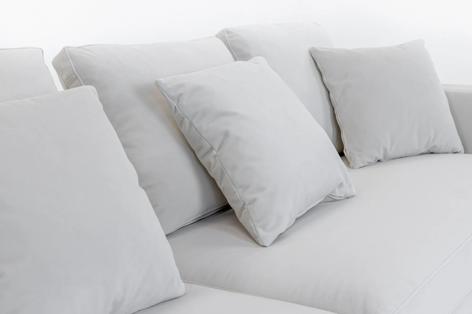 Divani Casa Mobray - Glam Light Grey Velvet + Gold Sofa - Image 5