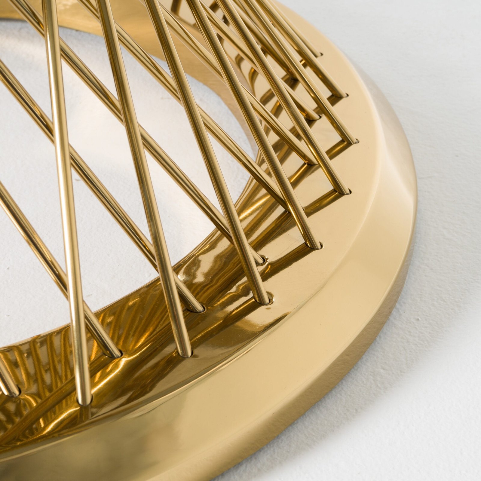 Modrest Potter - White Marble & Gold Stainless Steel Round Dining Table 5 Modrest Potter - White Marble & Gold Stainless Steel Round Dining Table - Image 5